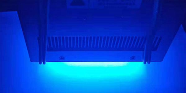 UV胶固化波长|UV胶光照高度|UV胶应用材料选择.华创材料
